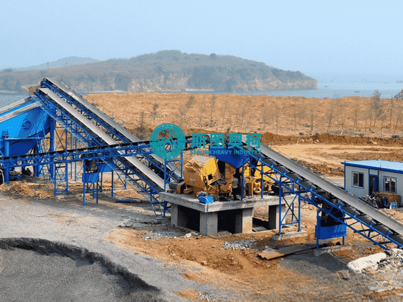 The working principle of the stone crusher plant production line