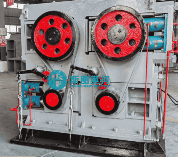 Four roller crusher